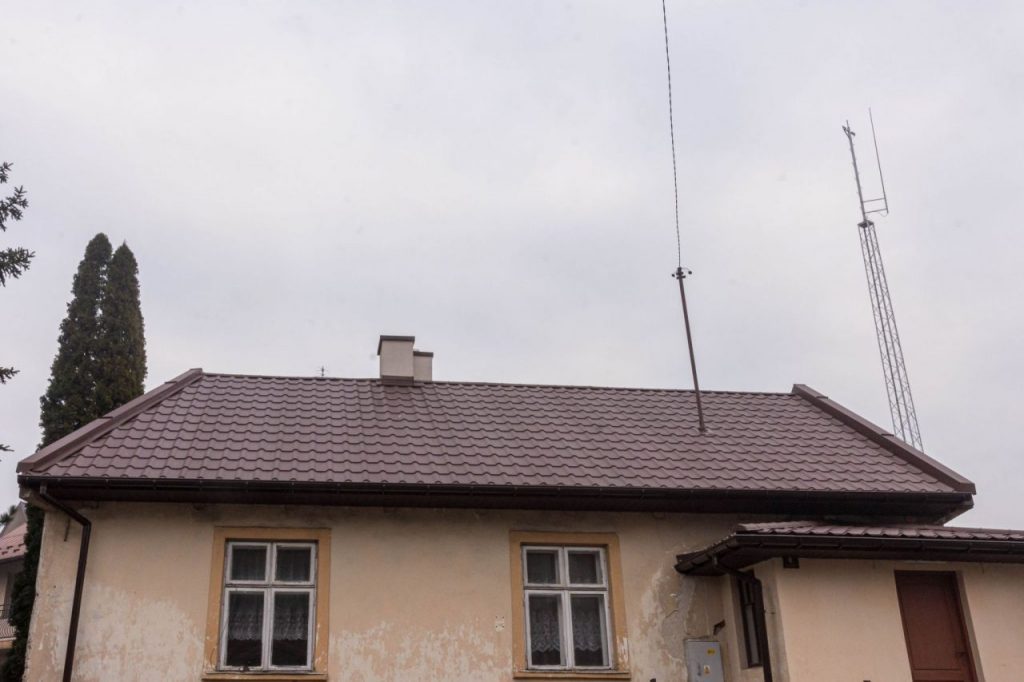 Nowy dach na budynku socjalnym