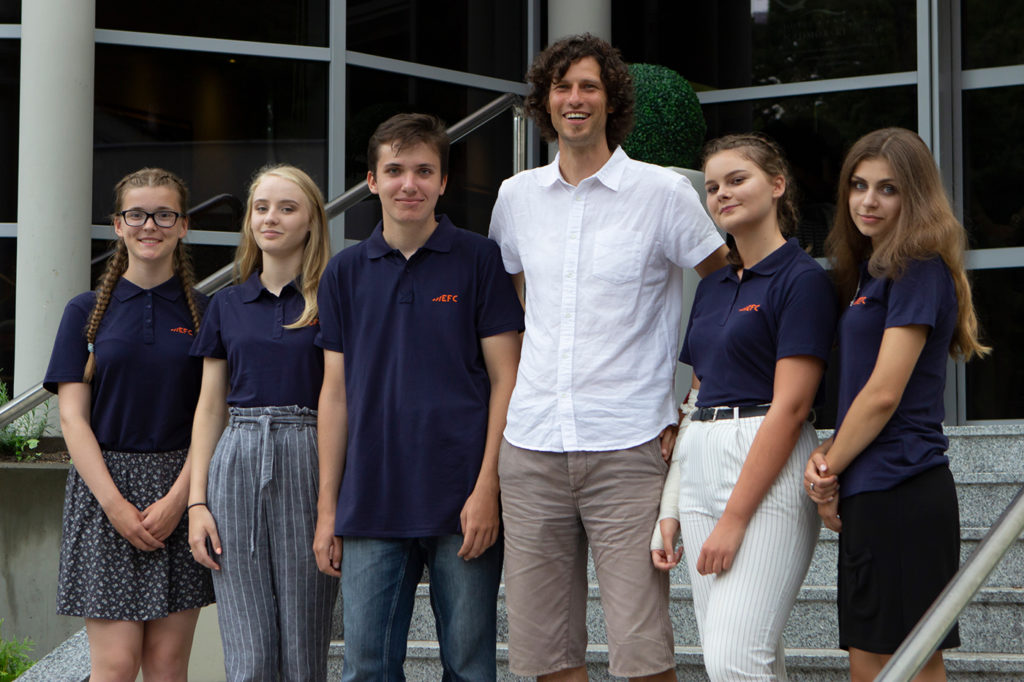 Fundacja EFC stypendyści i koordynator program Horyzonty