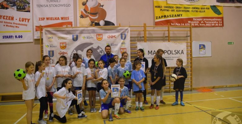 6 Sylwestrowy Turniej Piłki Nożnej Dziewcząt