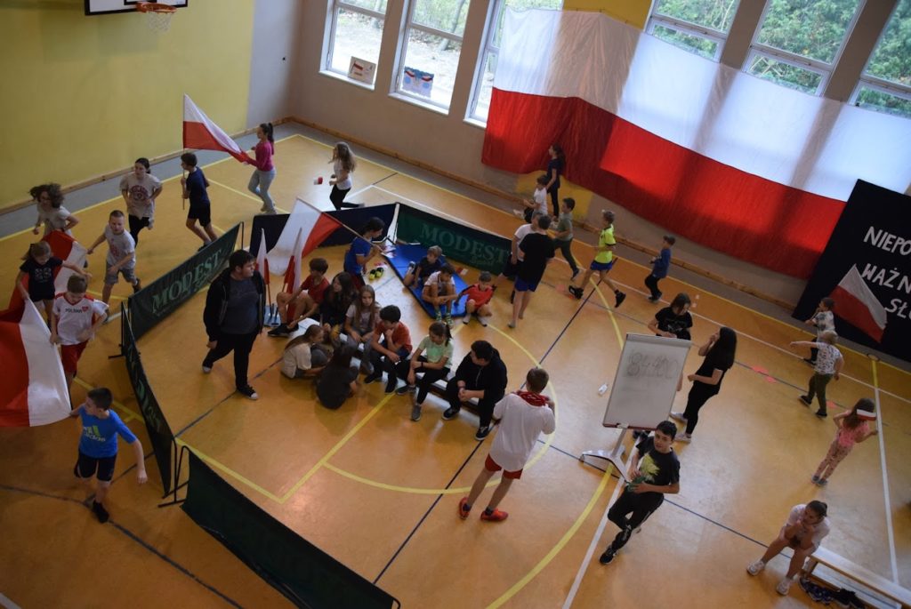 Bieg Niepodległościowy z flagą