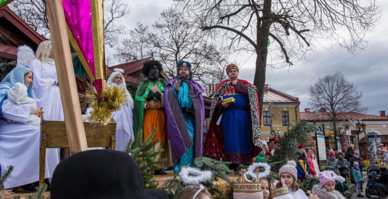 Barwny Orszak Trzech Króli oraz koncert kolęd i pastorałek w Wojniczu