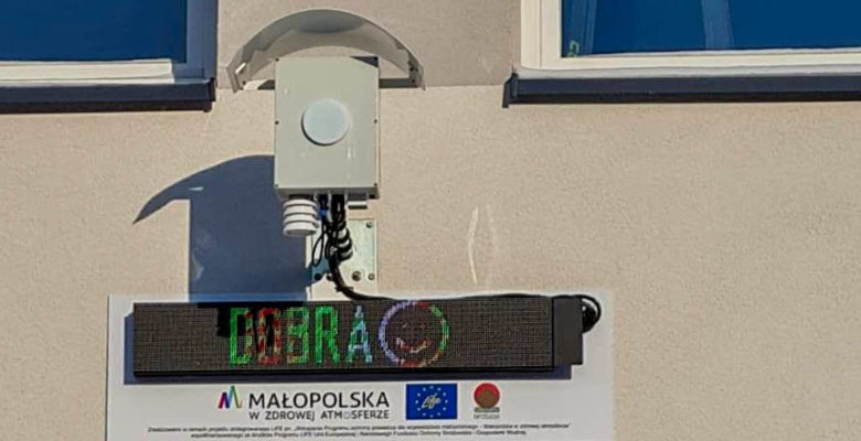 Czujnik jakości powietrza na Szkole Podstawowej w Wojniczu