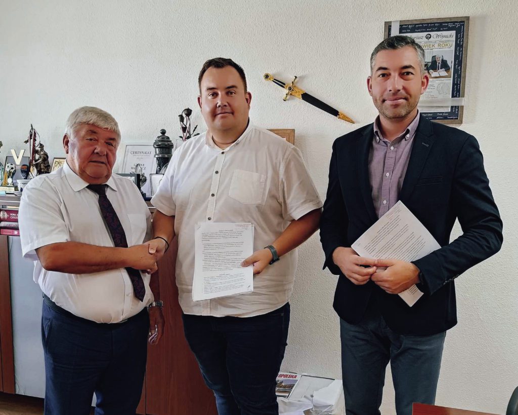 Umowę na remont drogi gminnej w Łukanowicach podpisana